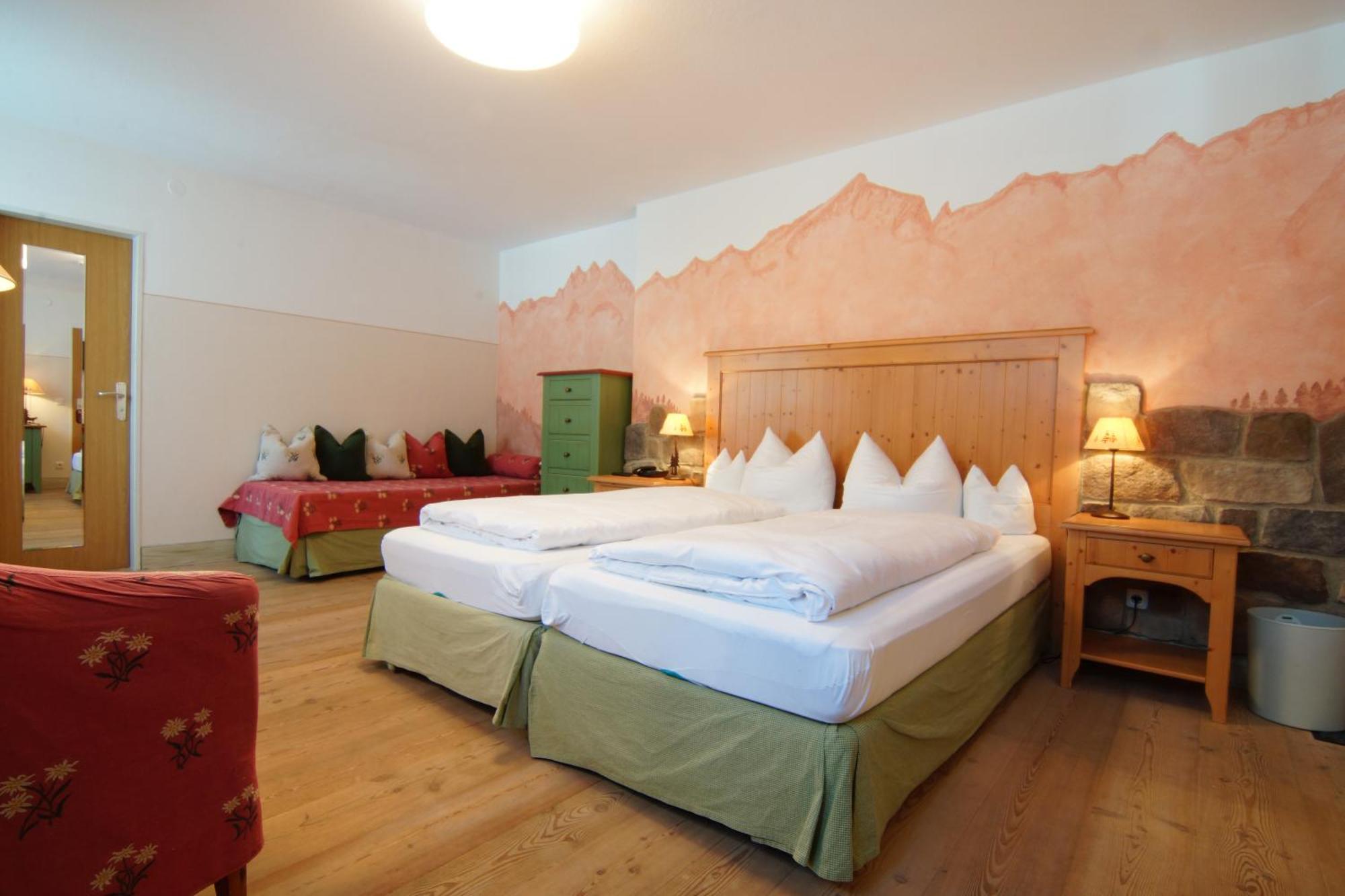 Landkomforthotel Panorama & Restaurant Bella Vista Garmisch-Partenkirchen Eksteriør billede