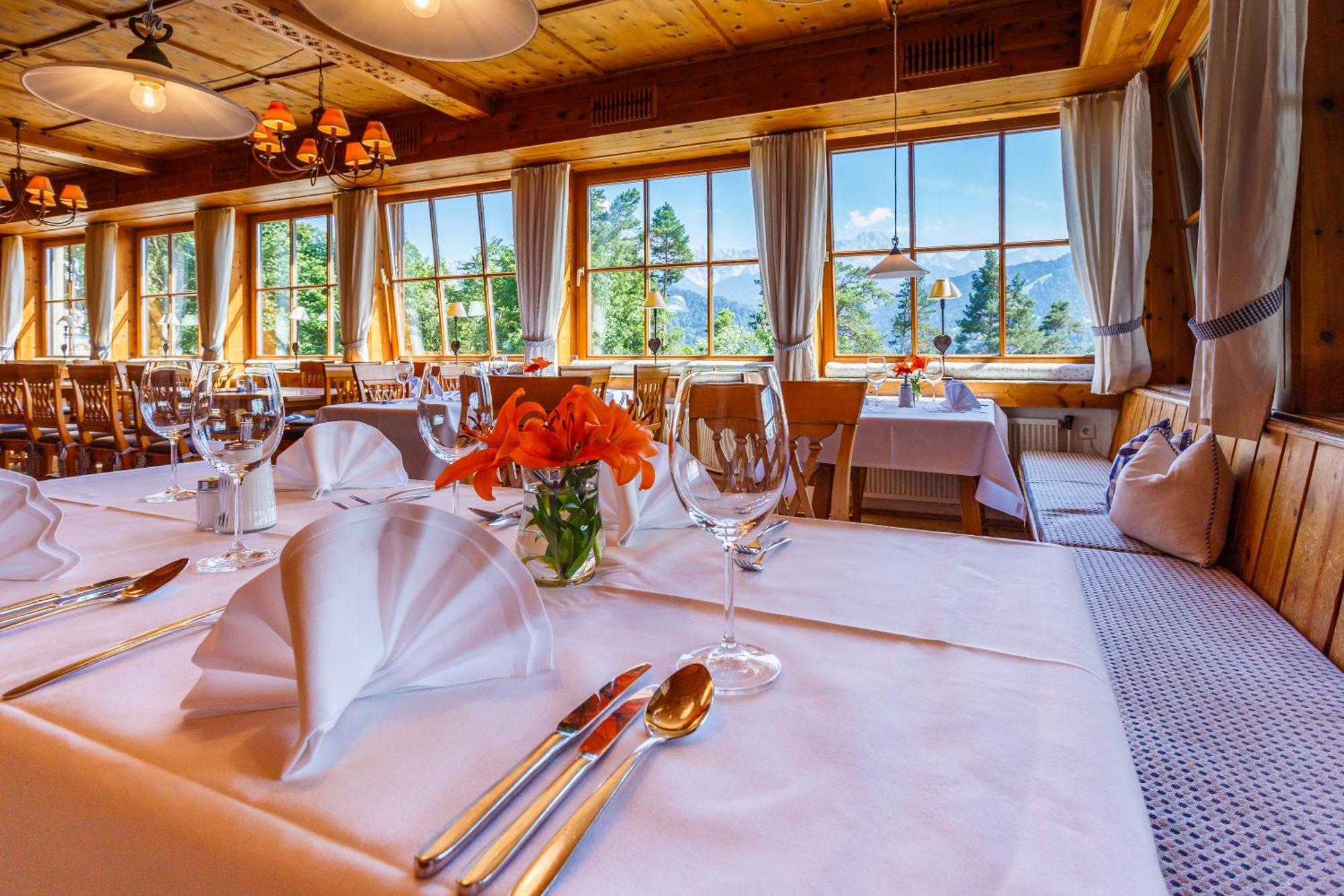Landkomforthotel Panorama & Restaurant Bella Vista Garmisch-Partenkirchen Eksteriør billede