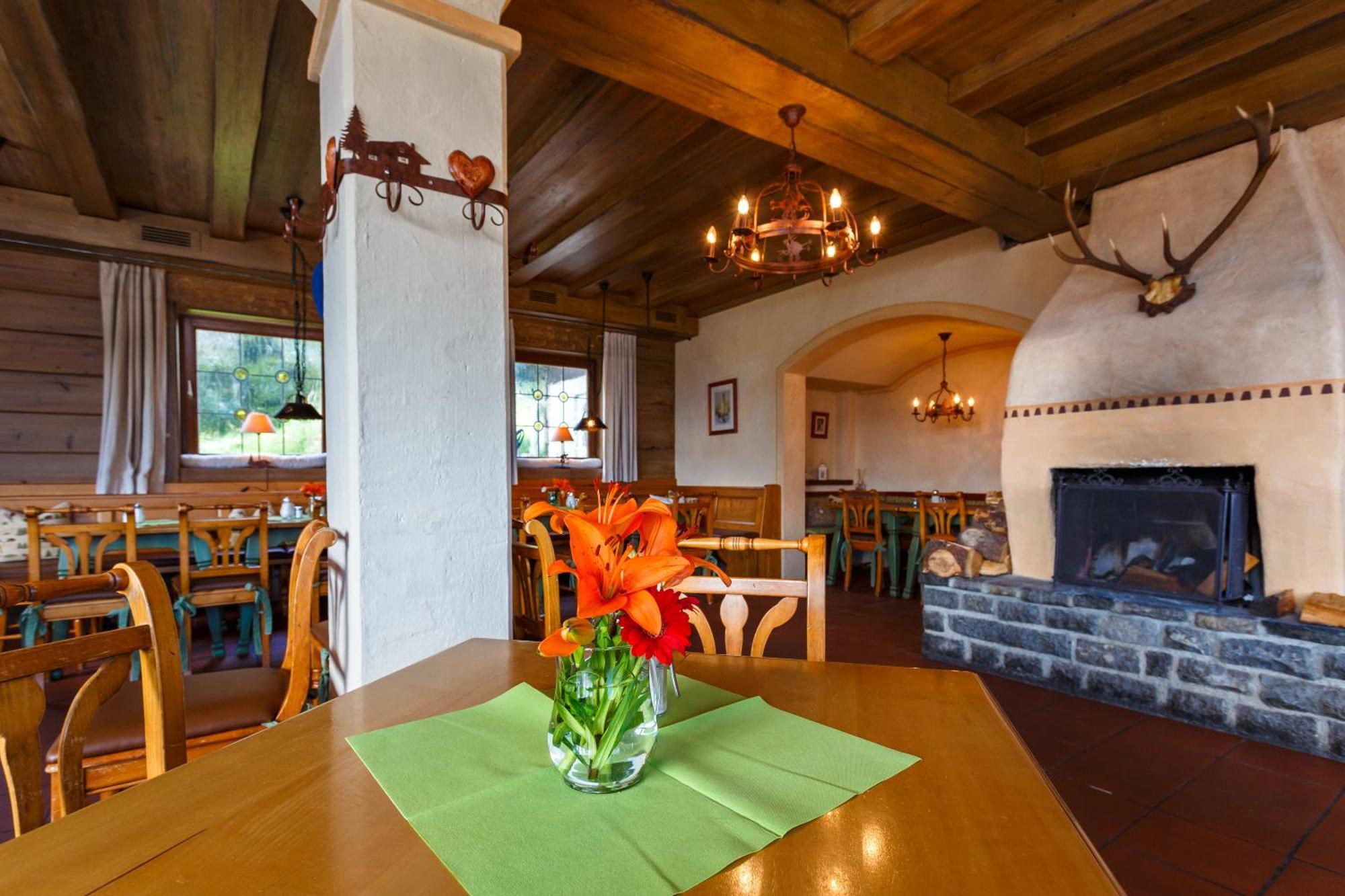 Landkomforthotel Panorama & Restaurant Bella Vista Garmisch-Partenkirchen Eksteriør billede