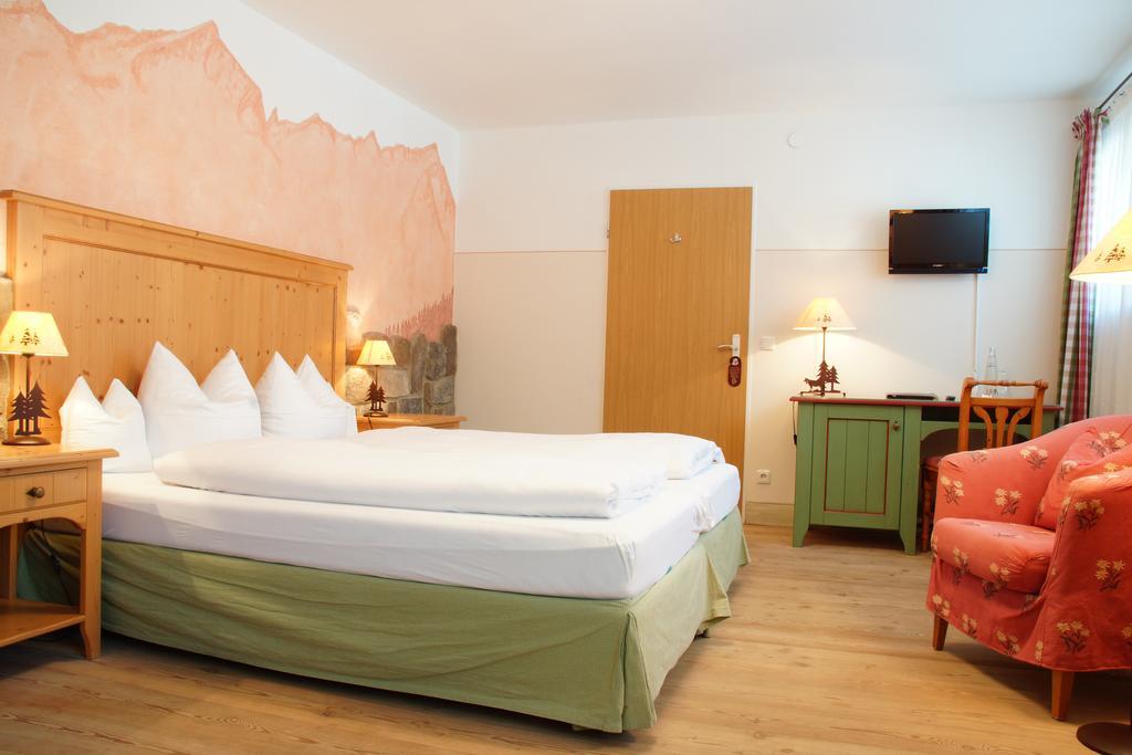 Landkomforthotel Panorama & Restaurant Bella Vista Garmisch-Partenkirchen Eksteriør billede